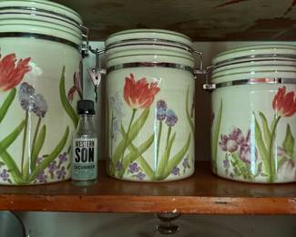 Rural Area Blue Moon Estate Sale w/ Vintage, Furniture & Art