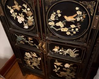 Rural Area Blue Moon Estate Sale w/ Vintage, Furniture & Art