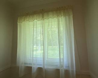 Rural Area Blue Moon Estate Sale w/ Vintage, Furniture & Art