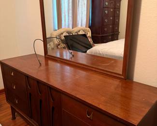 Rural Area Blue Moon Estate Sale w/ Vintage, Furniture & Art