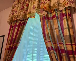 Rural Area Blue Moon Estate Sale w/ Vintage, Furniture & Art