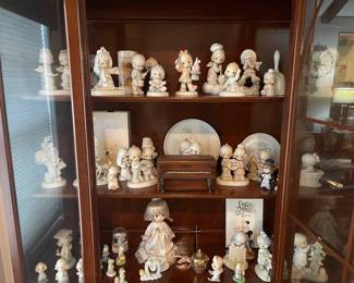 Lovely collection of precious moments figurines