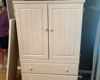 Solid, solid, wood white cabinet