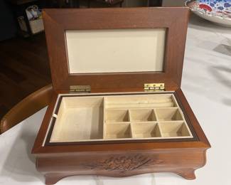 Vintage jewelry box