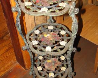 Plant stand