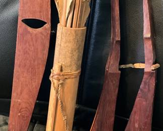 Mantagnard (Degar) Crossbow, with a Quiver and Arrows set. Excellent Condition 