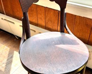Quarter-Sawn Oak Arts & Crafts Side Chair with Pierced Back