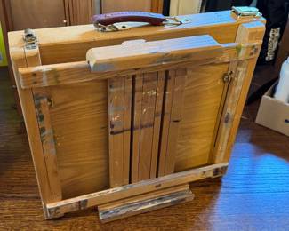 Portable artist's field easel "French easel Jullian Paris $400