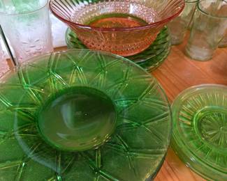 Collection of various uranium glass Hazel Atlas "Colonial Block" and 'Colonial Honeycomb" from 1930