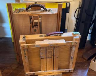 Portable artist's field easel "French easel Jullian Paris $400