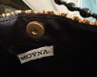 Moyna