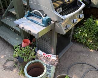 Weber Spirit Three-Burner Propane Gas Grill with Side Burner, Outdoor BBQ Grill