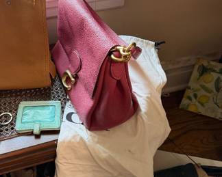 Vintage Coach caviar leather