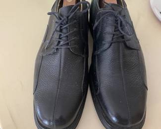 Men's Dress Shoes - does not appear to have been worn. - Size 10