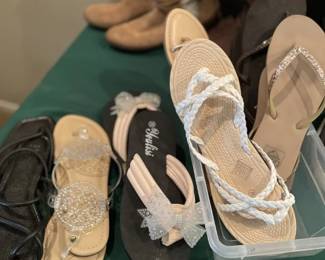 Summer shoes - Size small 