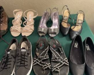 Ladies shoes - size 7
