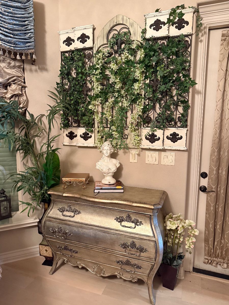 Hooker Furniture Chest