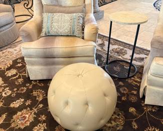 Pier 1 Ottomans