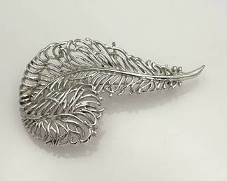 Sarah Coventry Brooch