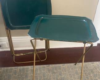 Set 3 green vintage TV trays w/rack