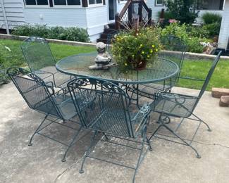 Metal patio set w/6 rocker chairs