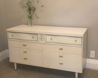 8-drawer mid-century dresser