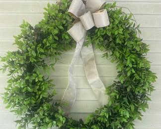 Faux boxwood wreath w/bow