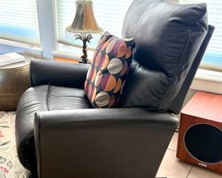 Outstanding Leather Recliner