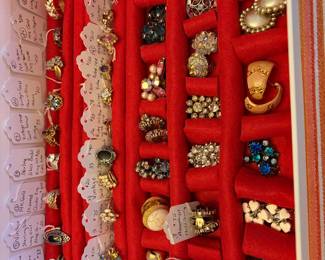 Vintage jewelry 
