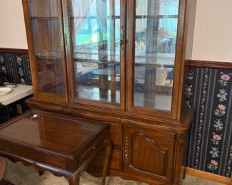China cabinet 
