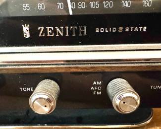 ZenithZenith Solid State Electronic Digital Clock Radio with AM/FM – Circle of Sound