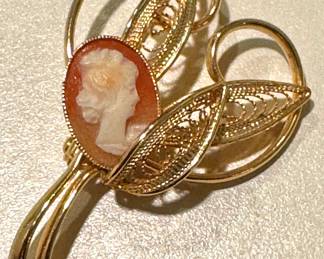 Shell Cameo Gold Tone Filigree Brooch Pin