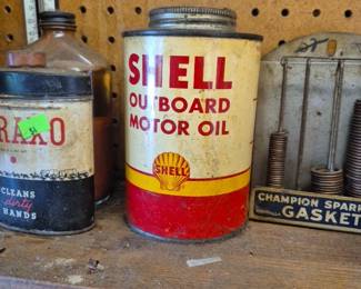 Vintage Shell motor oil can