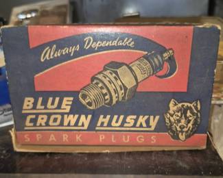 Antique spark plugs NOS in box