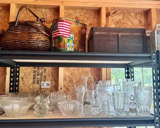 Various vintage glassware & baskets