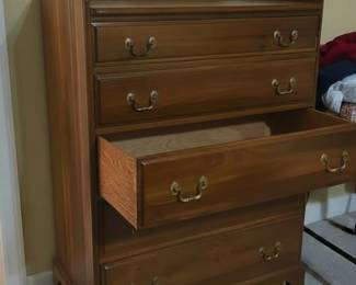 Vintage Ethan Allen Colonial Style FourDrawer Chest