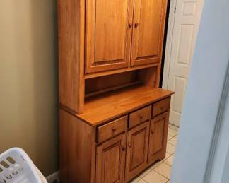 Pine hutch, solid wood, Amish built
