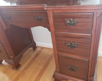 Desk detail