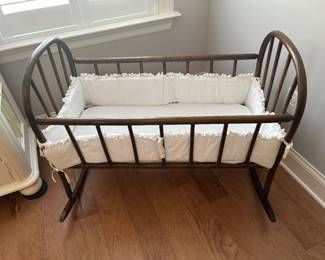 Bent wood cradle 