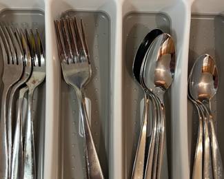 Stainless flatware