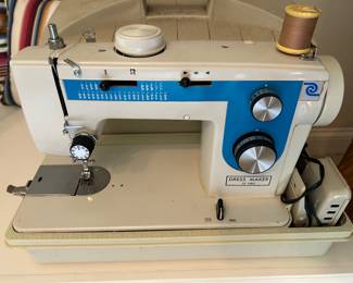 Sewing machine 