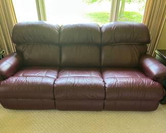 La-z-boy double reclining sofa