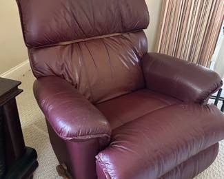 La-z-boy leather recliner