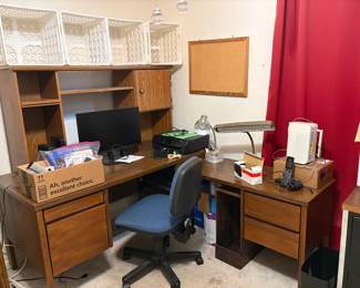 desk, desk chair