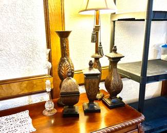 Metal decorative pieces