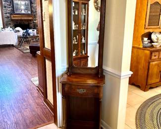 Vintage Halltree