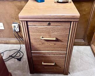 Double drawer file cabinet