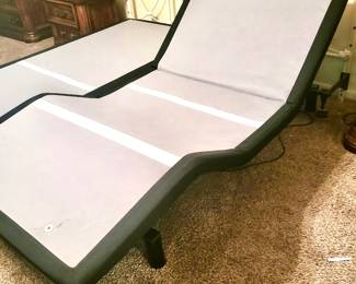 Twin XL adjustable bed frame (2)