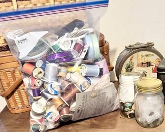 Lots of sewing notions 