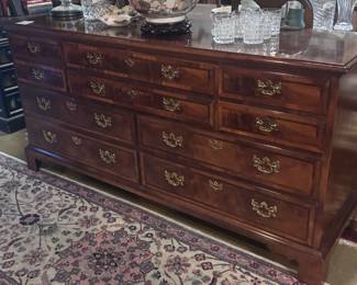 Henredon Banded Dresser